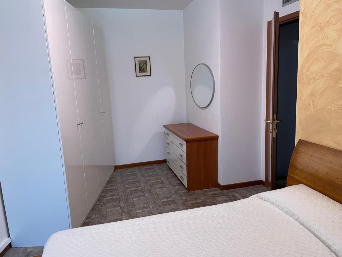 Intero Appartamento Parma - Con Sky Wi-Fi E Tv - Zona Fiera Roncopascolo Exterior foto